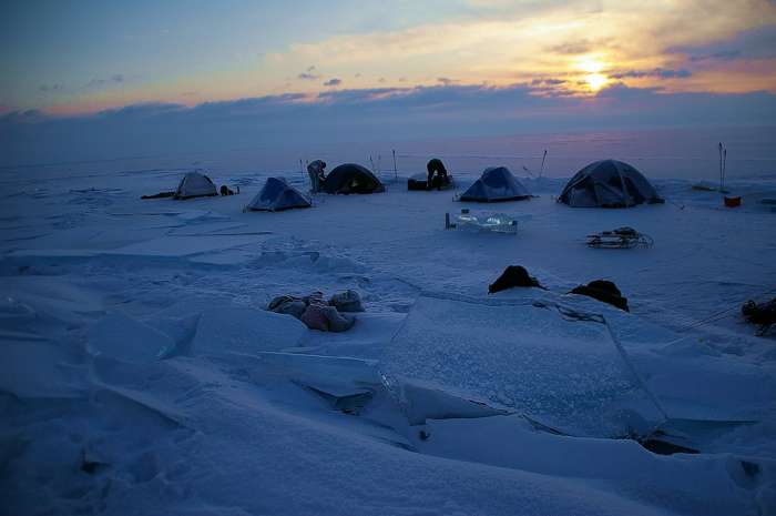 Палаточный лагерь на Байкале.