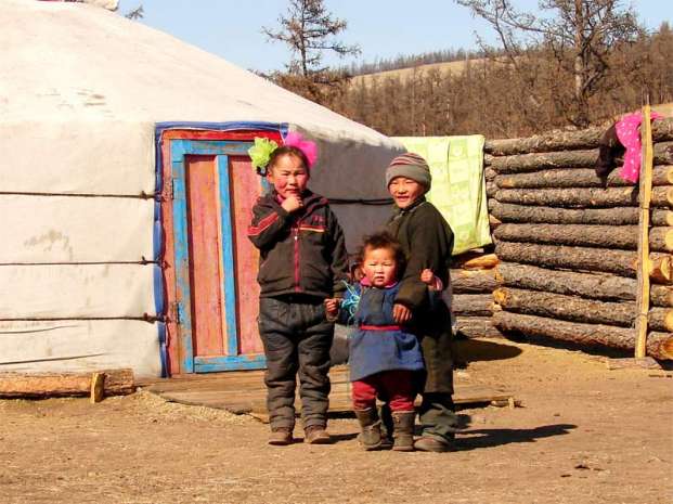 Дети Монголии.